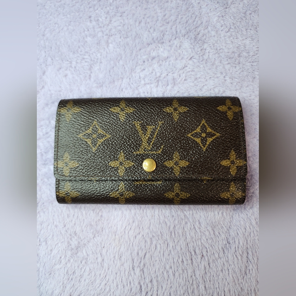 AUTHENTIC Louis Vuitton Bifold Wallet Monogram Porte Monnaie Zip